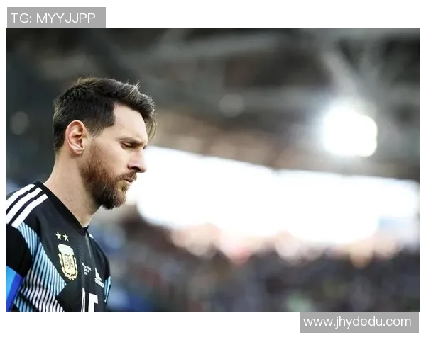 坚韧顽强的足球明星如何在逆境中崛起成就辉煌人生与职业生涯的传奇故事