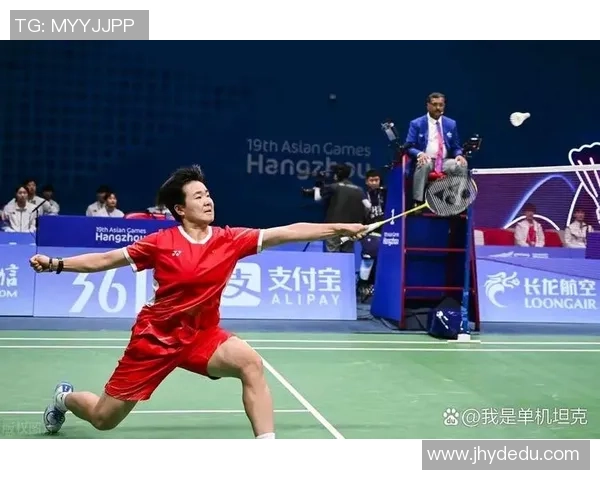 上海羽毛球队战术解析与训练策略探讨