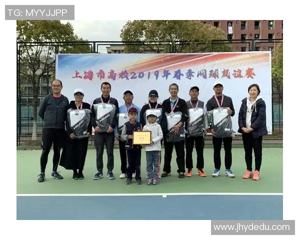 聚焦网球：探索上海网球队的训练节奏与竞技状态分析